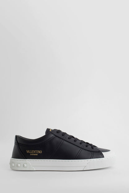 VALENTINO  BLACK&WHITE SNEAKERS