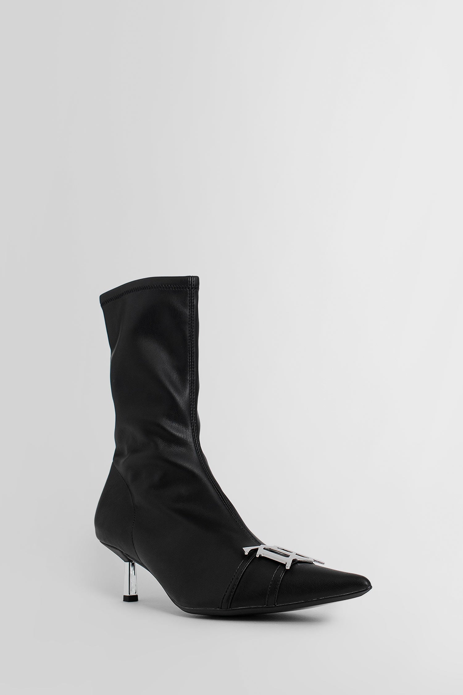 MISBHV  BLACK BOOTS